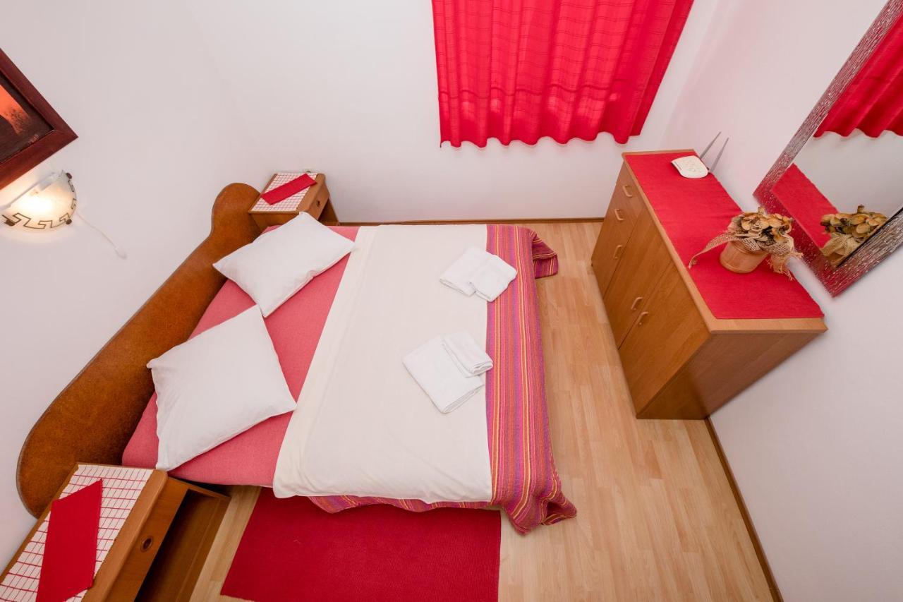 Apartments Scerbe 3103 Mundanije Екстериор снимка