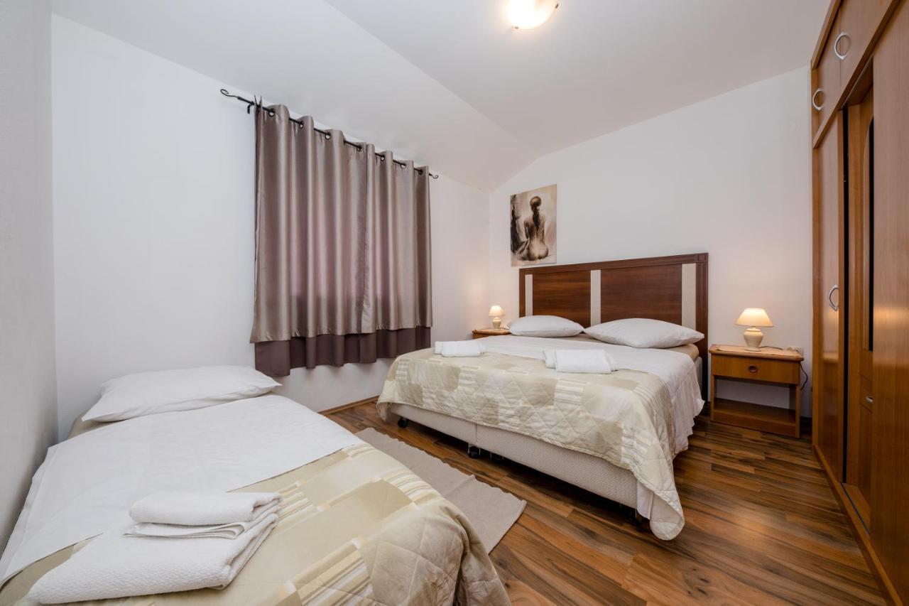 Apartments Scerbe 3103 Mundanije Екстериор снимка