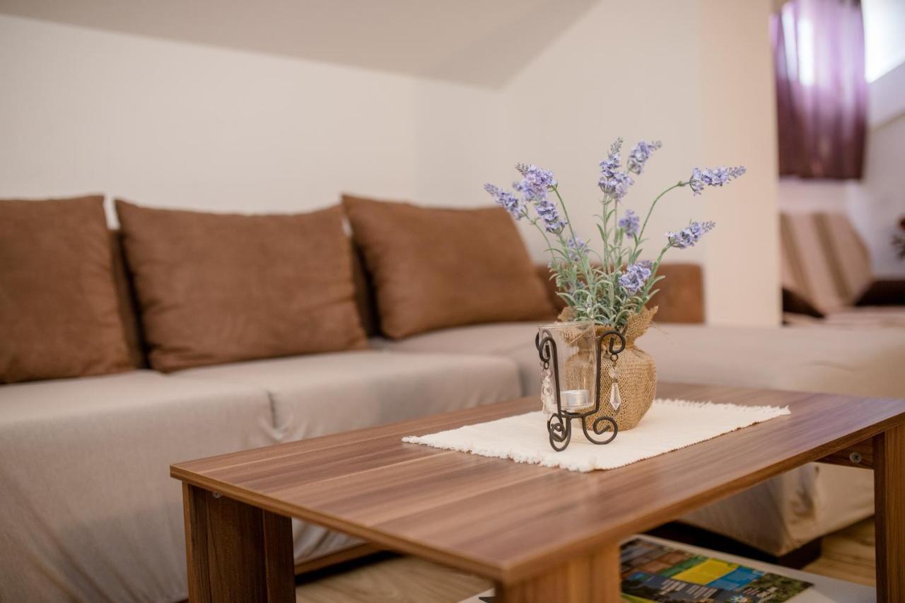 Apartments Scerbe 3103 Mundanije Екстериор снимка