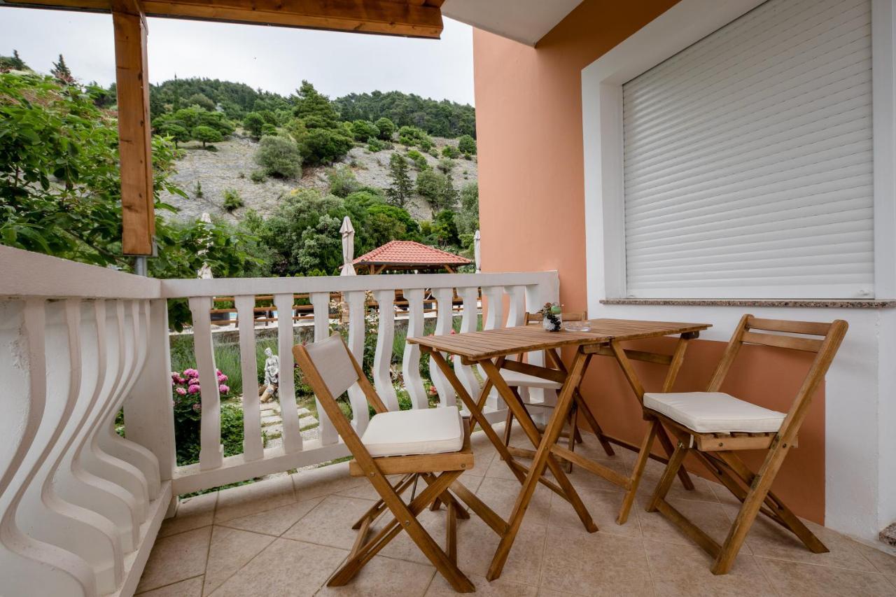 Apartments Scerbe 3103 Mundanije Екстериор снимка