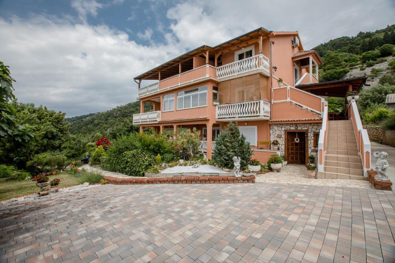 Apartments Scerbe 3103 Mundanije Екстериор снимка